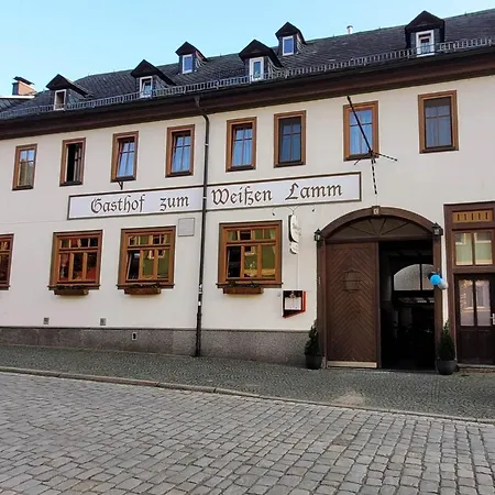 Zum Weissen Lamm 酒店 *